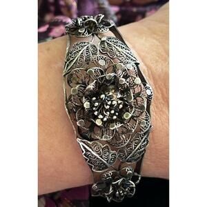Vintage Filigree Silver Floral Bracelet